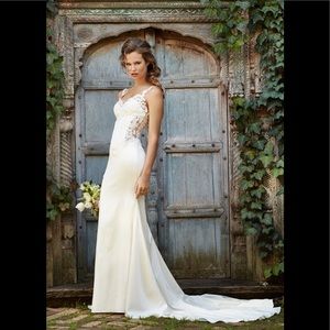 Willowby by Watters Cora Wedding Dress **W/ Veil**